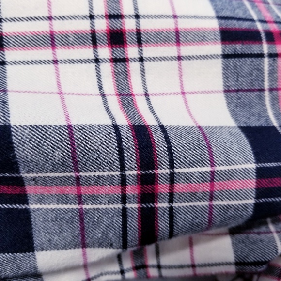 Eddie Bauer Classic Fit Button Down Flannel Shirt - Picture 6 of 7
